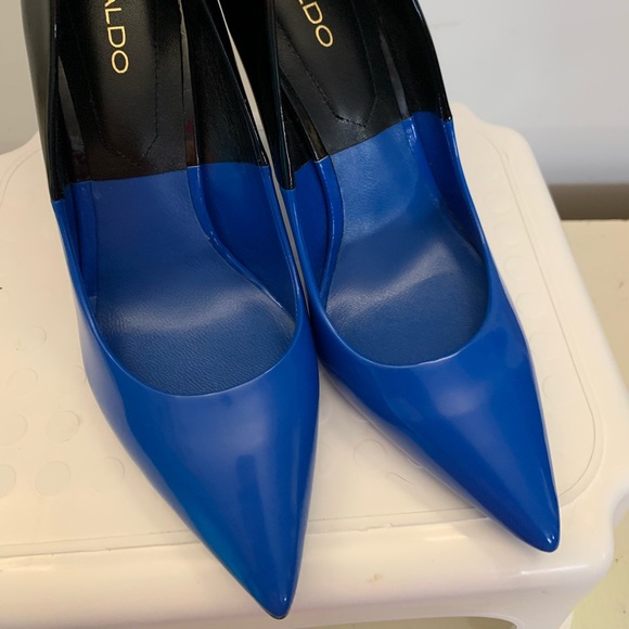 Aldo black and blue heels - Picture 2 of 3